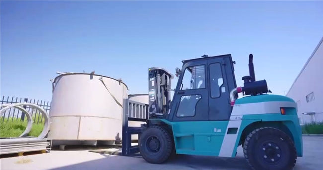 寶驪叉車(chē)：推動(dòng)新疆化工企業(yè)綻放創(chuàng)新之花